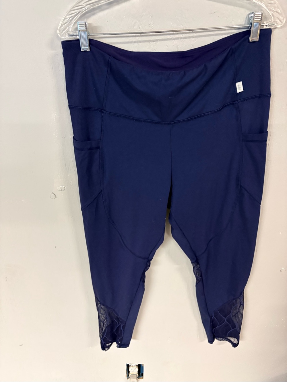 Womens 1X Navy Active Capri Leggings